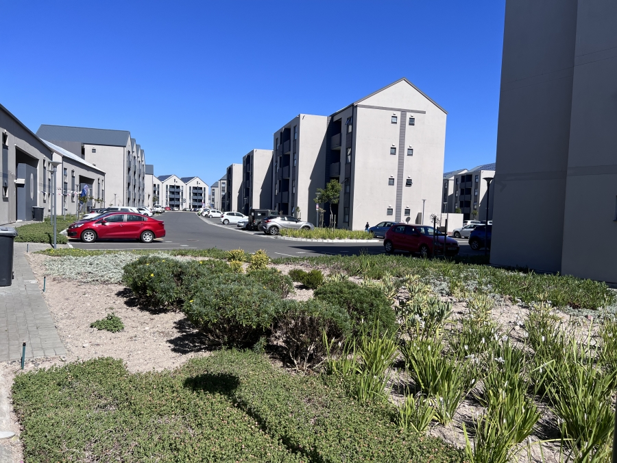 To Let 2 Bedroom Property for Rent in Parklands North Western Cape